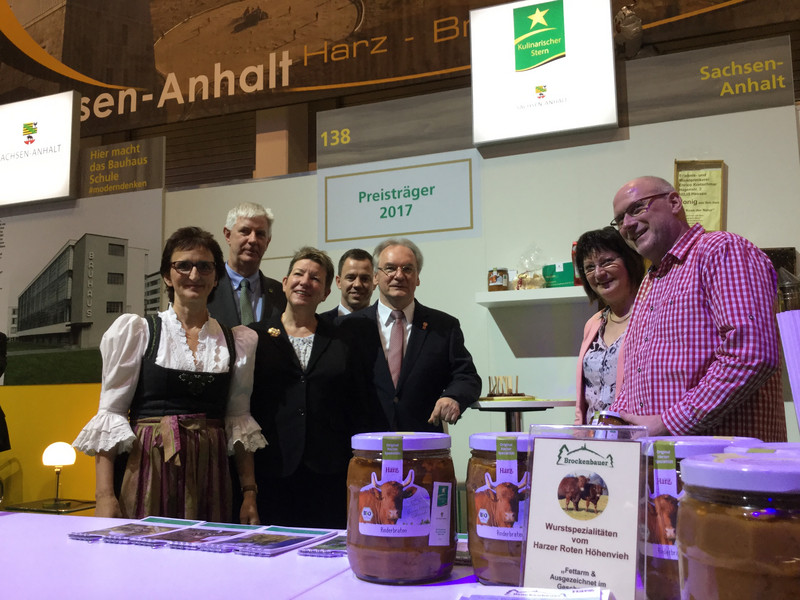 Preisgekrönter Bio-Rinderbraten auf der IGW 2018 in der Sachsen-Anhalt-Halle, am Gemeinschaftsstand "Kulinarisches Sachsen-Anhalt" Besuch des Ministerpräsidenten Dr. Reiner Haseloff und der Landwirtschaftsministerin Prof. Dr. Claudia Dalbert am Gemeinschaftsstand "Kulinarisches Sachsen-Anhalt".